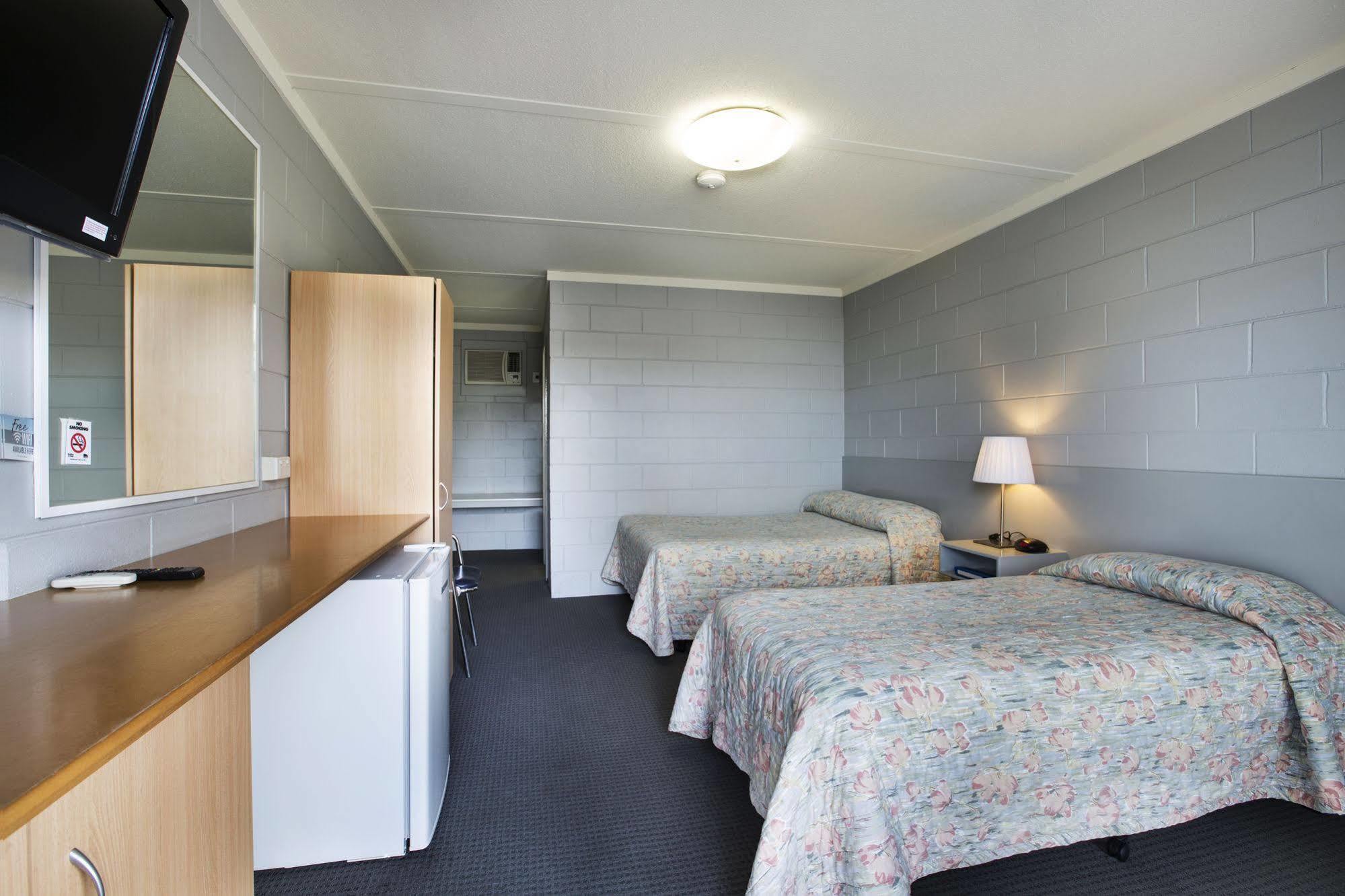 Nightcap At Westside Hotel Laverton Exterior foto